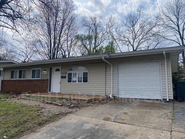 Photo - 2460 St Catherine St