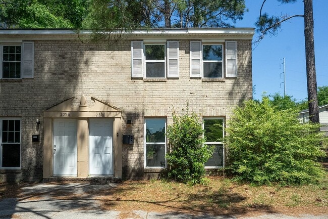 Photo - 2398 Winston Way