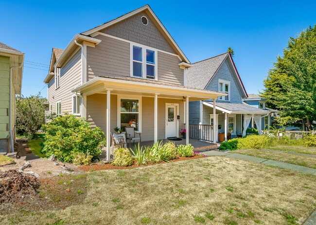 Photo - Charming, Spacious 5-Bedroom Home in York ...