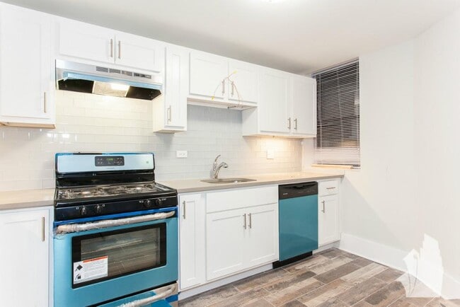 Photo - 2922 W Logan Blvd Unit G