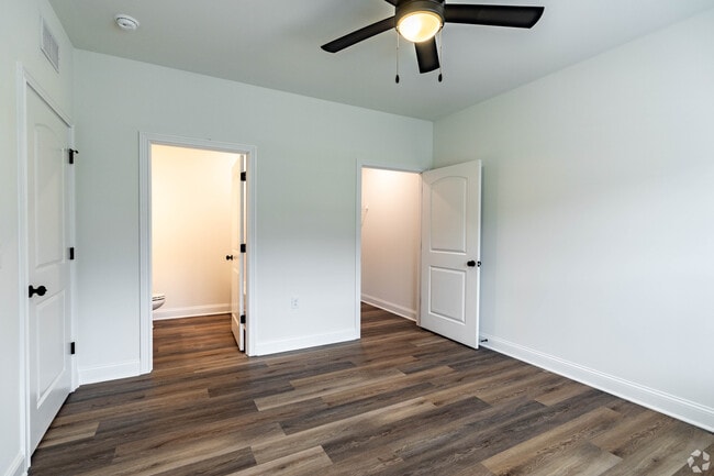 Photo - Grove Park Apartments