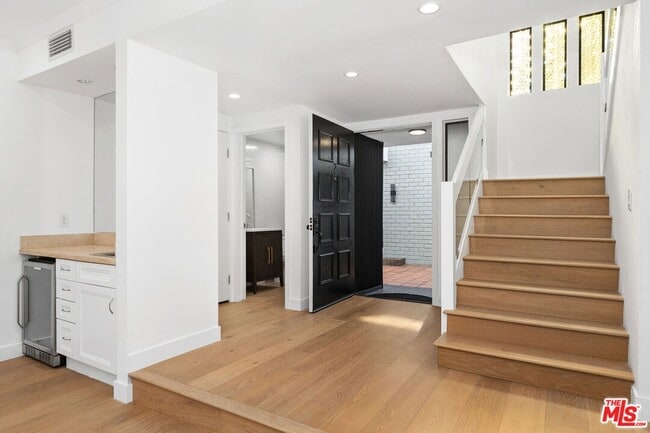 Photo - The Hamptons