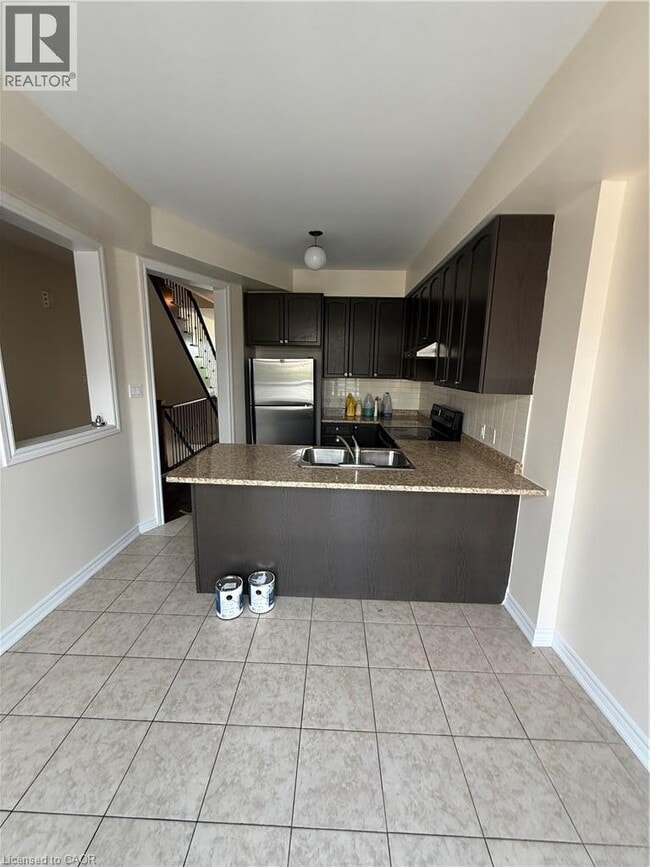 Photo - 62 Magdalene Cres