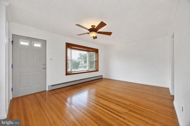 Photo - 728 Pennbrook Ave