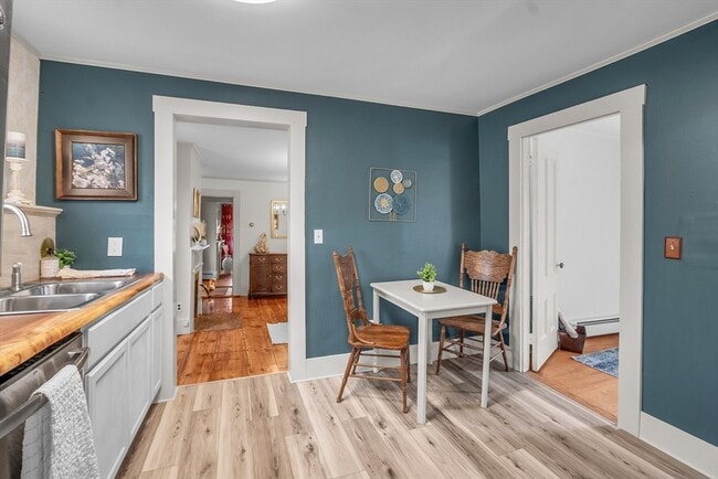 Photo - 205 Main St Unit 3