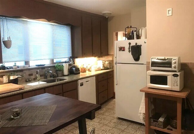 Photo - 17 Adams St Unit 1