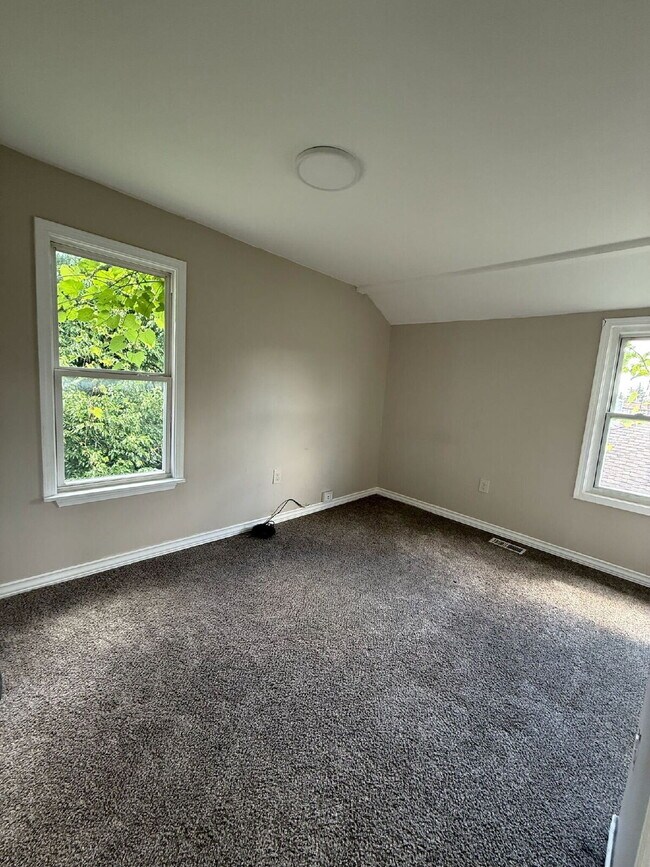 Photo - Find Comfort in Every Corner at Woodmont A...