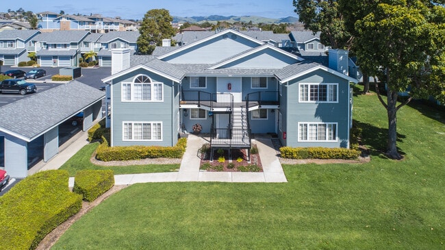 Welcome to Oak Park Village Apartments