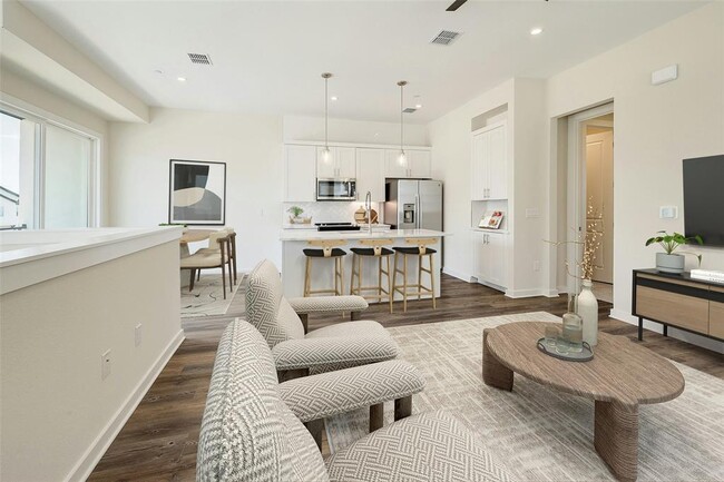 Photo - 12001 Vista Parke Dr