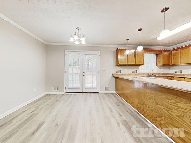 Photo - 9159 Tara Dr SW