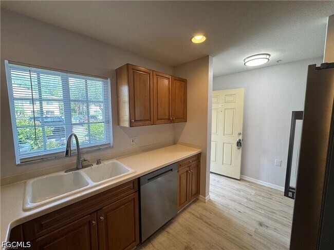 9445 Ivy Brook Run