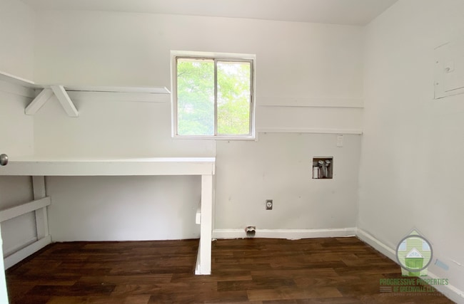 49 Maxie Ave