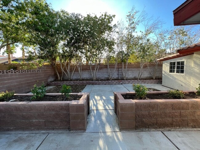Photo - Spacious 4bed /2bath Single Story home nes...