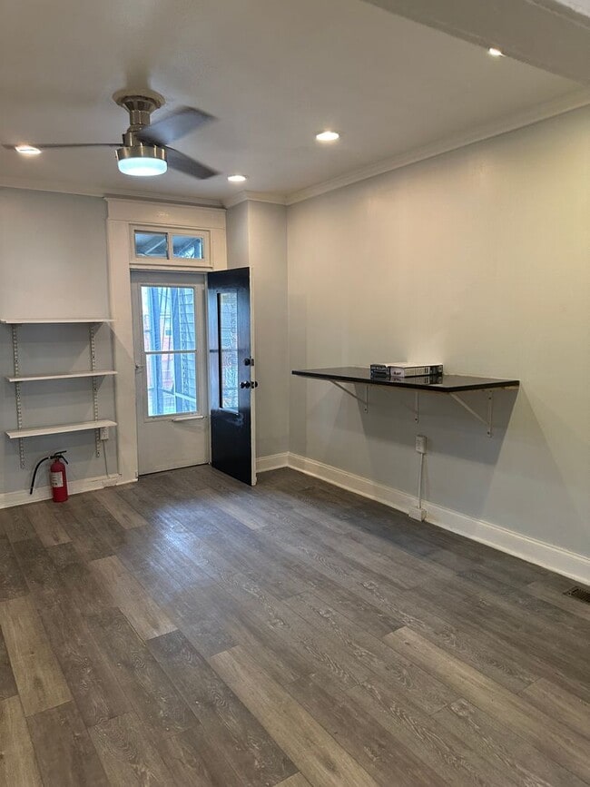 Photo - Spacious Home for Rent! Bonus Den Space! W...