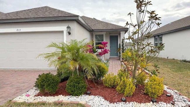 Building Photo - 213 Links Ter Blvd