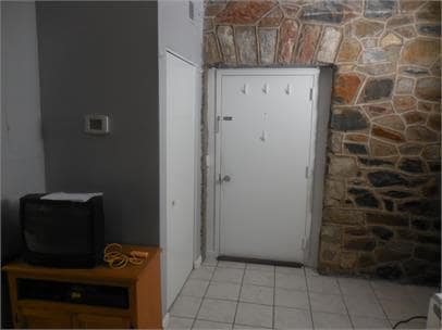 Building Photo - 300 Commerce St Rental