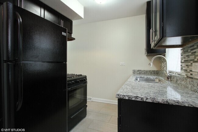 Photo - 6225 S Indiana Ave