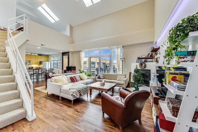 Photo - 2251 W St Paul Ave Unit 4C