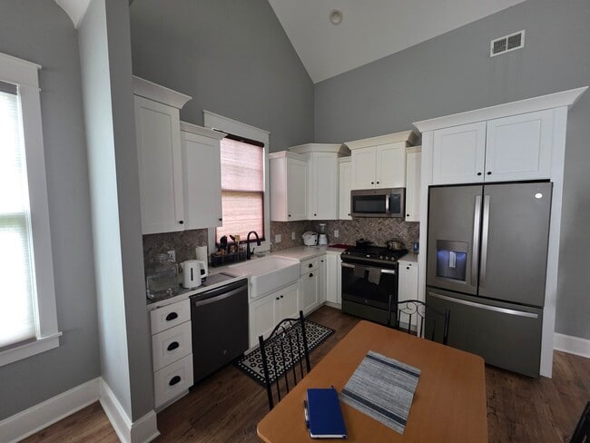 Photo - 107 Cottage Ln