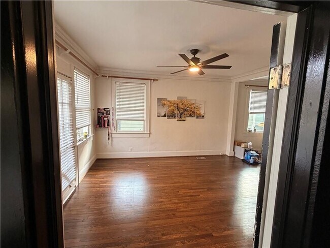 Photo - 71 Maddox Dr NE