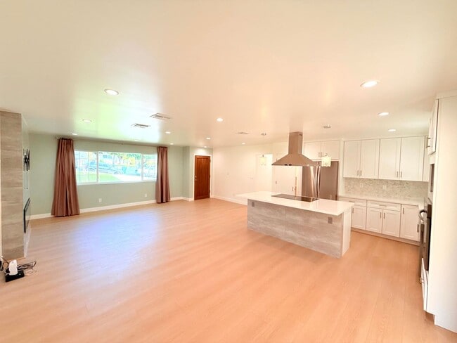 Photo - 10837-10839 Fellows Avenue Unit 10839 - House