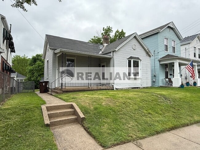 Building Photo - 128 W 31st St