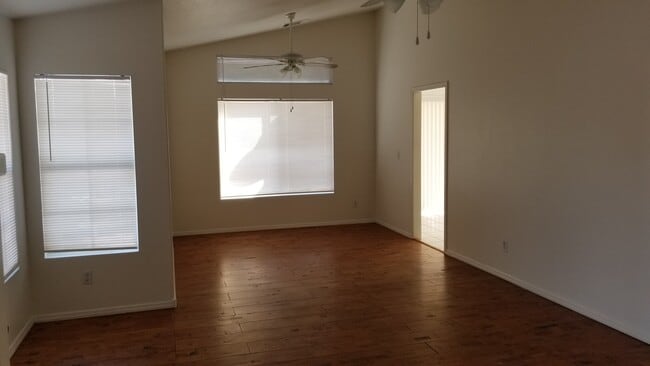 Photo - 6904 Luminary Dr