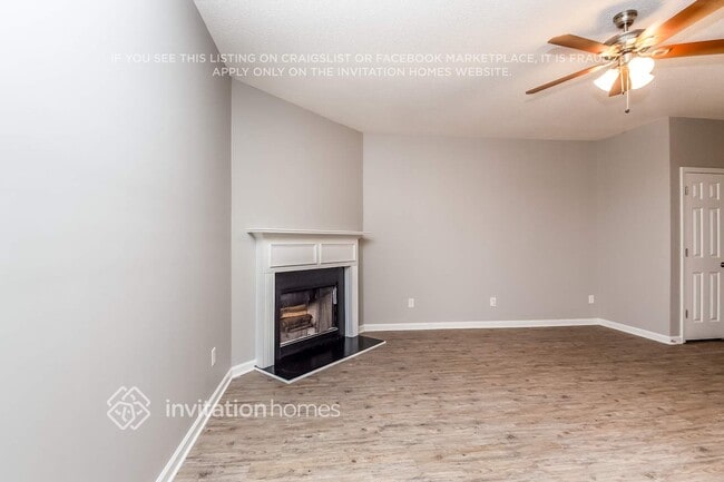 Photo - 170 Stillwood Dr