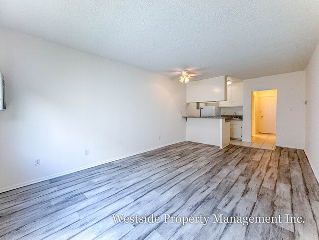 Photo - 11360 Iowa Ave