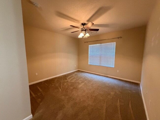Photo - 2/2 Oakleaf Townhome! Amenities! Garage Parking!