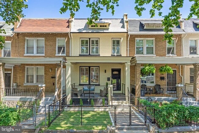 Building Photo - 1716 M St NE Rental