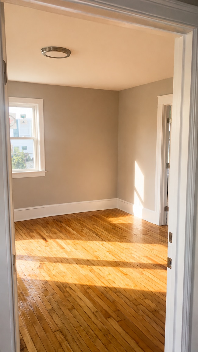 Photo - 237 Boylston St