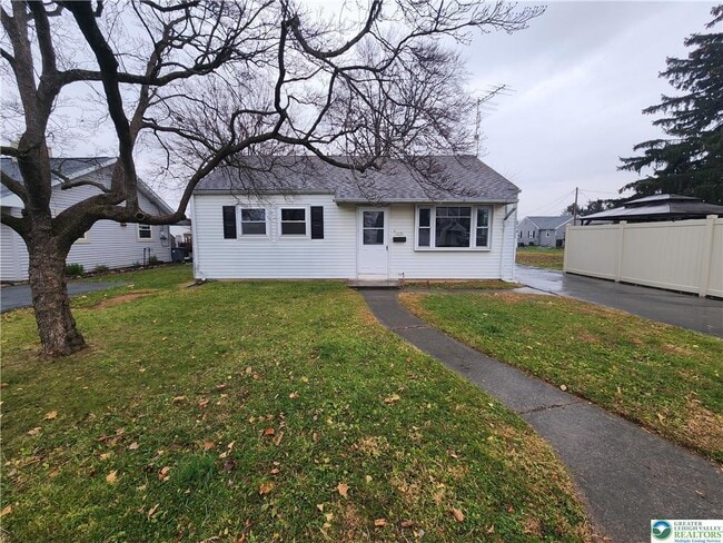 Photo - 1631 North Blvd