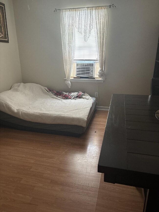 Photo - 202 Wellington Dr