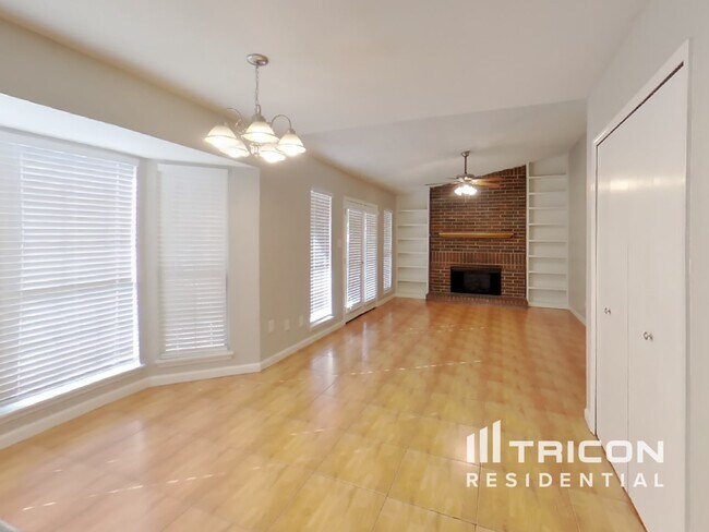 Photo - 1410 Rockdale Dr