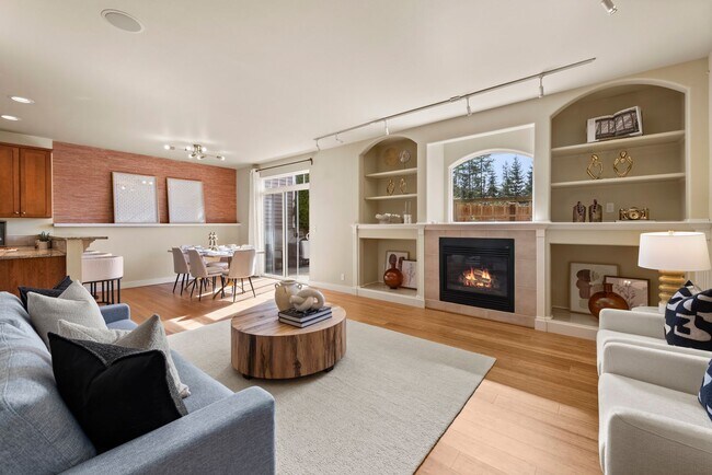 Photo - Beautiful 3BR Townhome with Private Patio & Oversized Garage in Shoreline