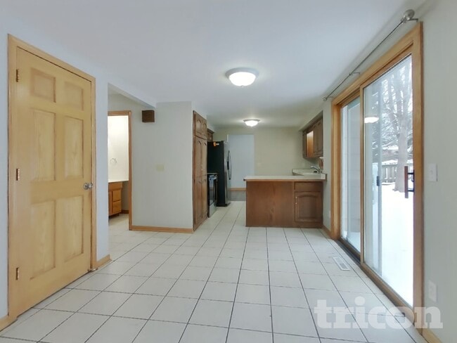 Photo - 4845 Orleans Ln N