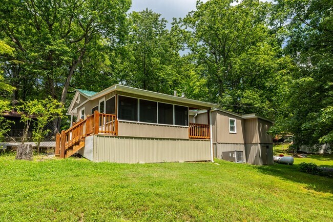 Photo - Top of the World, Tallassee 37878 - 2 bedr...