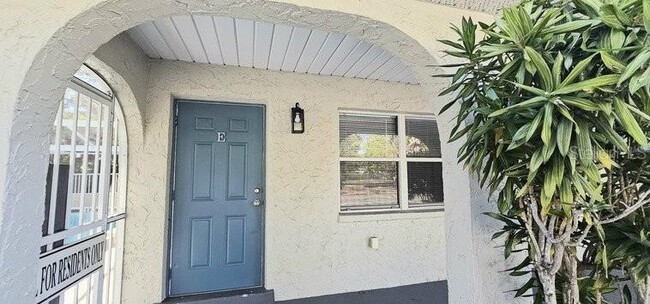 4387 Jackson St Unit J-E