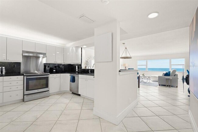 Photo - 1750 Benjamin Franklin Dr Unit 8D