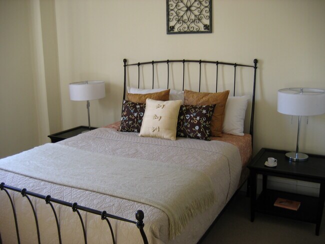 Photo - 2201 Chestnut St Unit 302