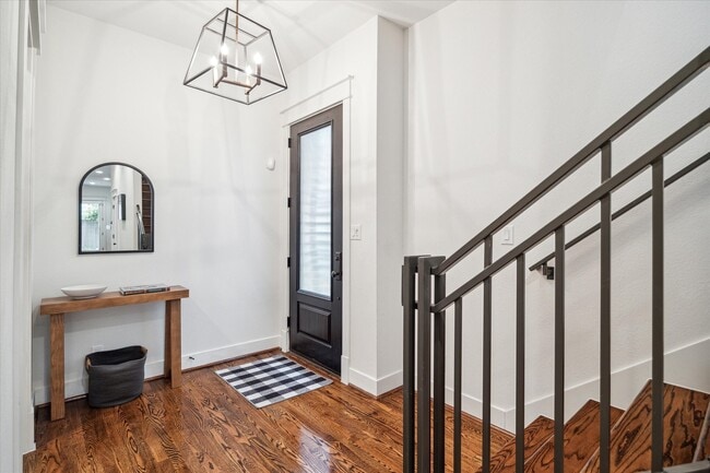 Photo - 1613 Prospect St