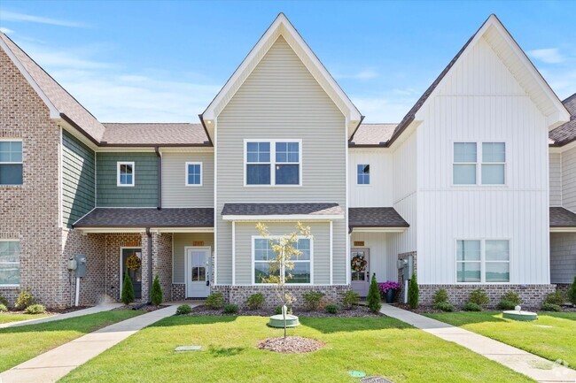 Building Photo - Fully Furnished and Move-In Ready - Flexib... Rental