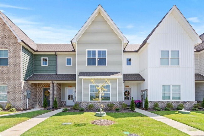 Building Photo - Fully Furnished and Move-In Ready - Flexib... Rental