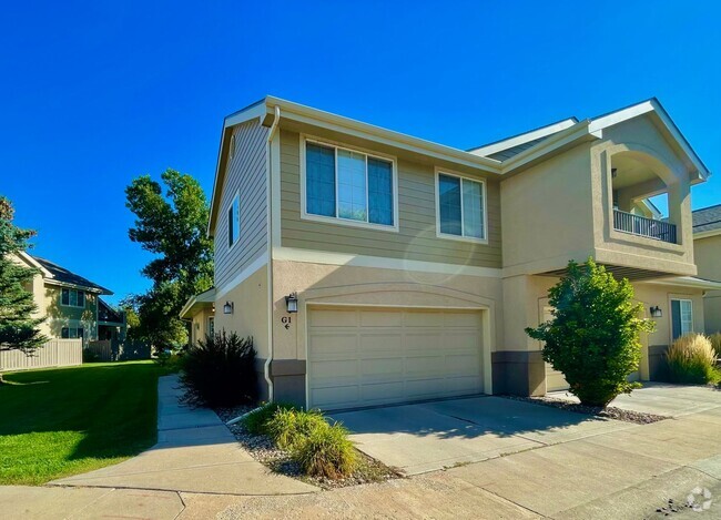 Building Photo - Stunning 4-Bedroom, 4-Bathroom Home in Sou...