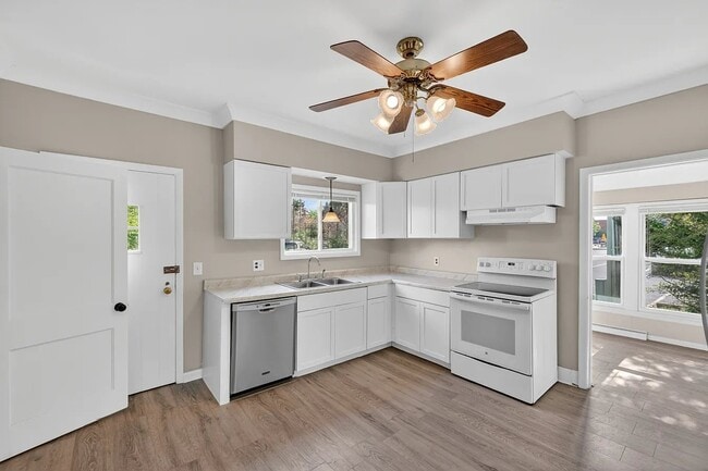 Photo - 23 W Burdick St Unit A1
