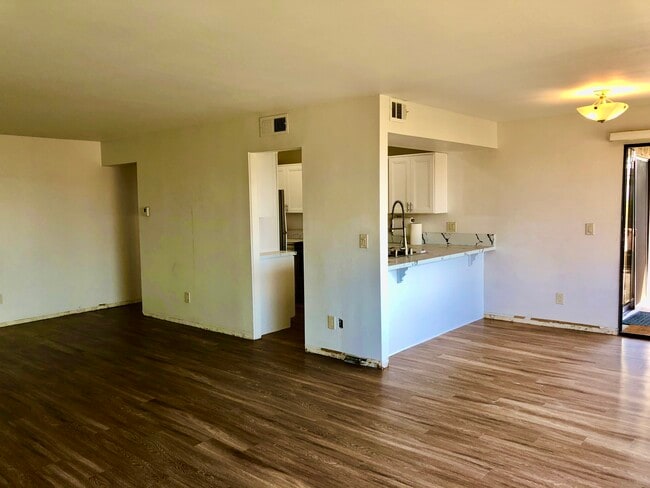 Photo - 2960 Union St Unit 102