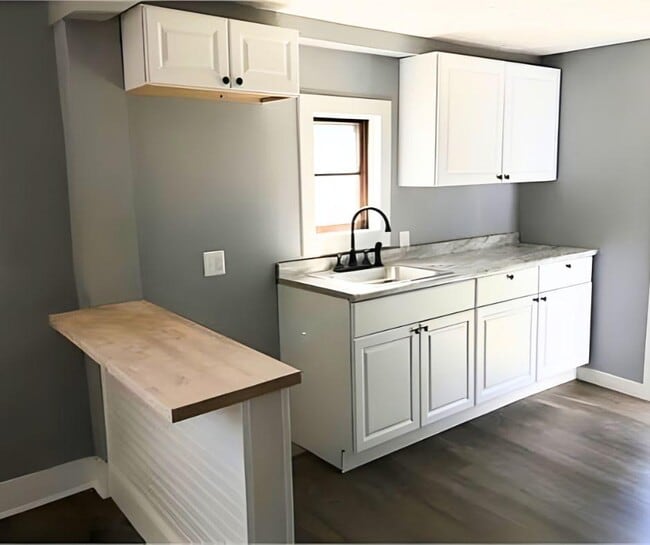 Photo - 9918 Sandusky Ave