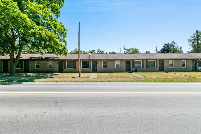 Photo - Airport Apartments (DCP Venture 3 LLC)