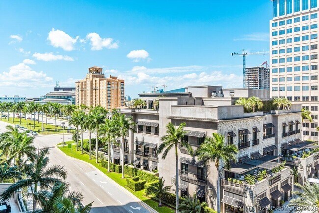 550 Okeechobee Blvd Unidad 704